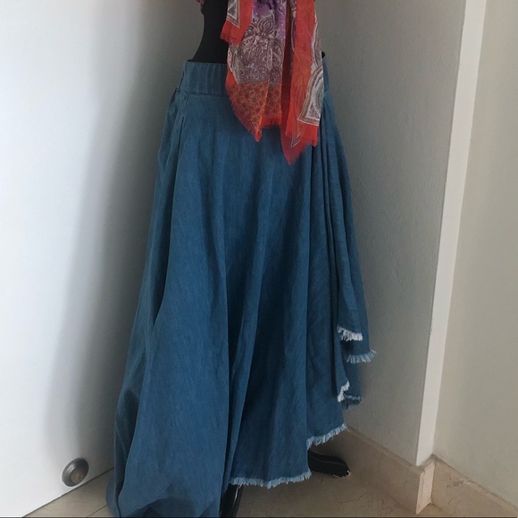 TOV Holy Dresses & Skirts - Tov Jean skirt low and high size 40 European